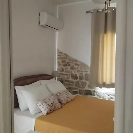 Ferienwohnung Το Πέτρινο Aitoliko Exterior foto