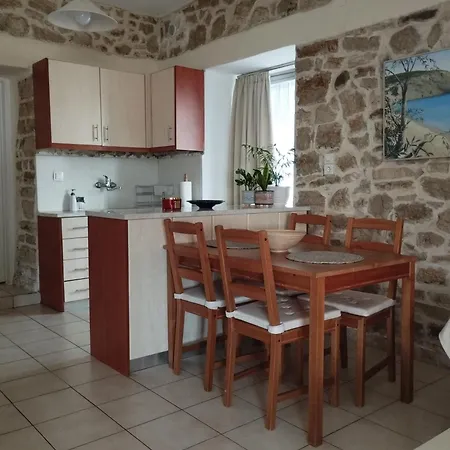 Ferienwohnung Το Πέτρινο Aitoliko Zimmer foto
