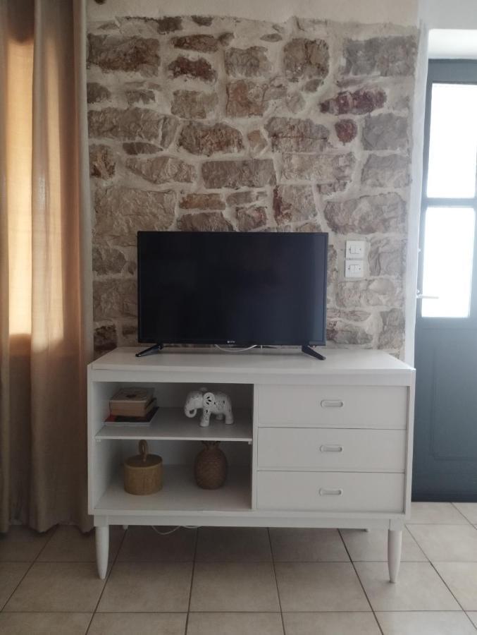 το πέτρινο Apartment Aitoliko